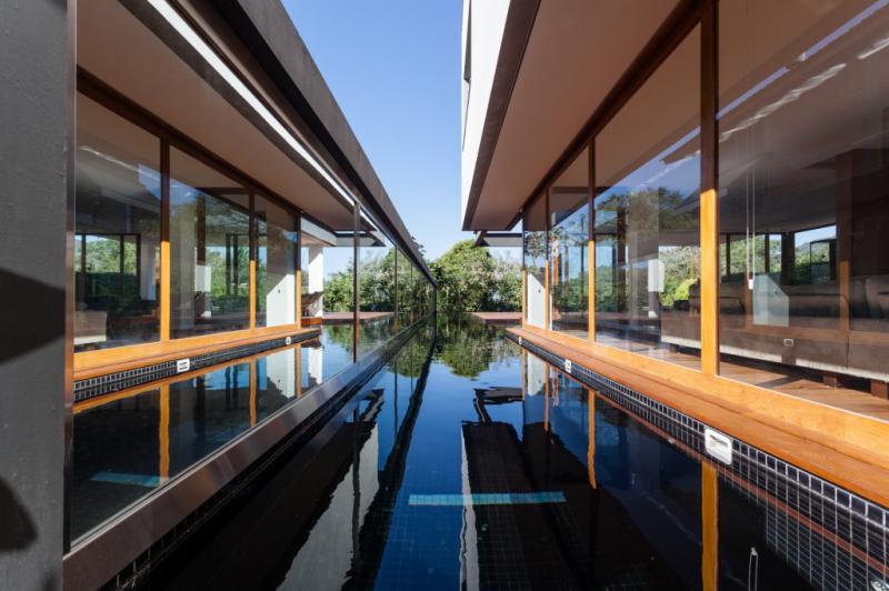 Vidro proporciona bela vista da Lagoa da Conceição em casa em Florianópolis  em Macapá Vidro proporciona bela vista da Lagoa da Conceição em casa em Florianópolis  em Macapá